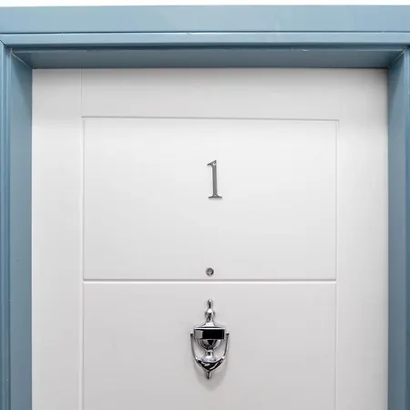 Sky One Bedroom Modern 1 Birmingham